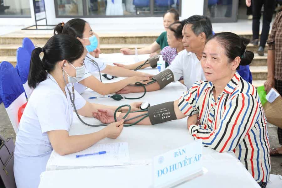 Trung tâm y tế Khu vực Mộc Hóa có tiếp nhận khám chữa bệnh bằng thẻ BHYT cho mọi đối tượng tham gia