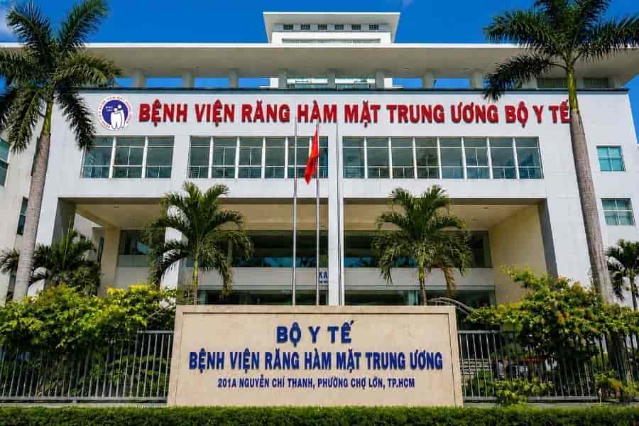 Bệnh viện Răng Hàm Mặt Trung ương TP Hồ Chí Minh điều trị chuyên sâu về răng miệng (Ảnh: Facebook)