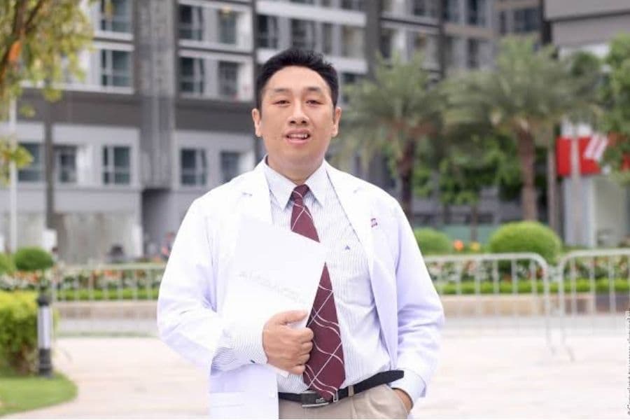 Top bác sĩ điều trị viêm gan B TPHCM Trần Ngọc Lưu Phương